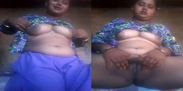 Horny Bhojpuri village Bhabhi nude show selfie video - Village Sex Videos