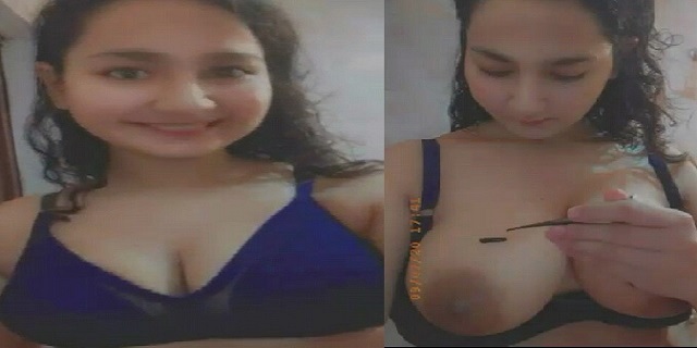 Hot Pakistani Girl Boobs - Big boobs village Pakistani girl topless selfie