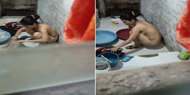 640px x 320px - Village girl nude bath and washing hidden cam