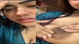 Indian bhabhi huge boobs exposing selfie video
