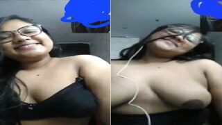 Big boobs girl naked video call fingering