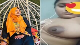 Hijab Bangladeshi girl showing big boobs