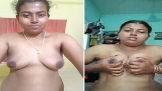 Village girl topless hot in Tamil sex video