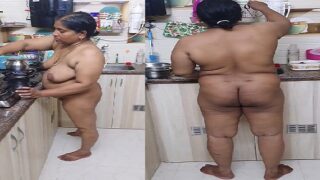 Desi mature mom naked in kitchen village sex