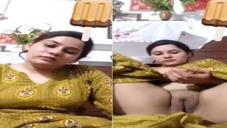 Pakistani village sex girl fingering on video call