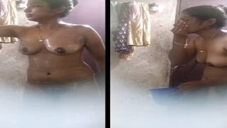 Village hidden cam bath of a hot Desi bhabhi